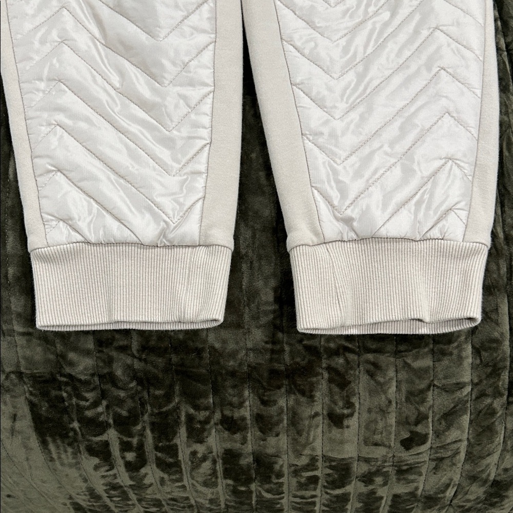 Athleta Quilted Joggers- tan/cream - Picture 3 of 9